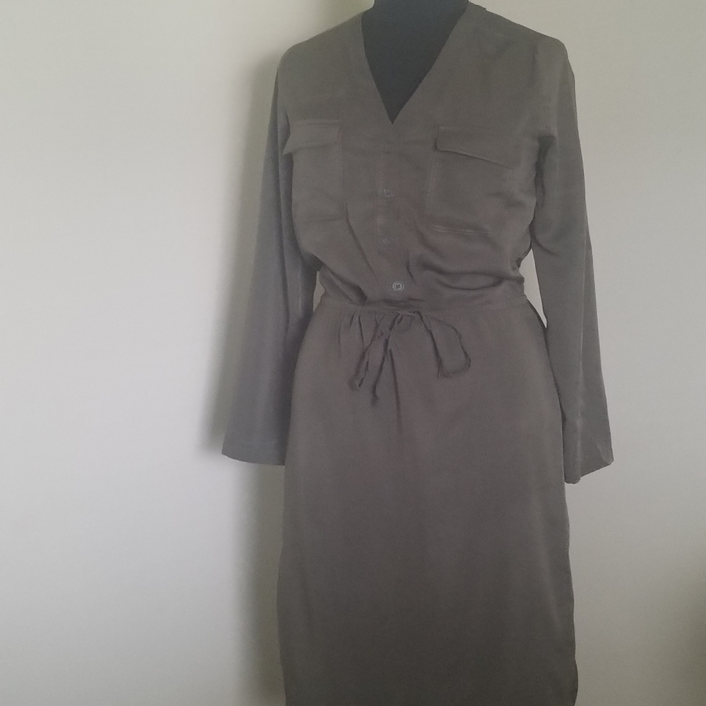 Cute drawstring enclosed dress